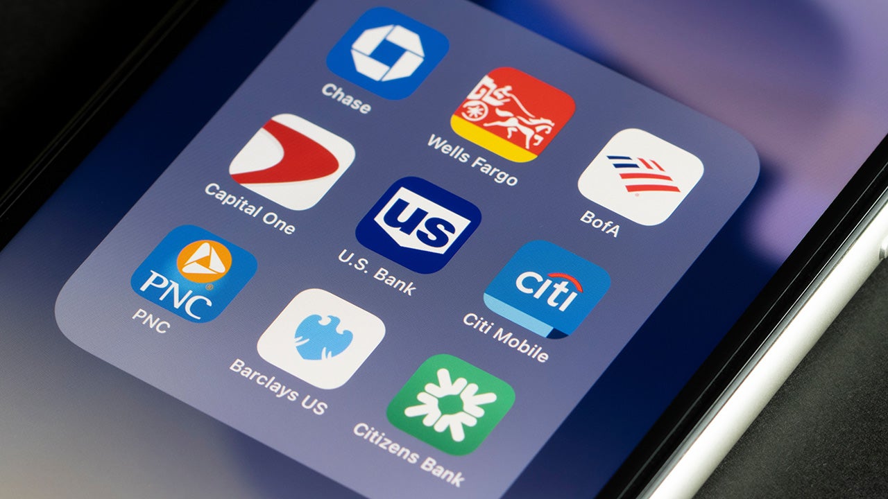 banking apps displayed on an iiphone