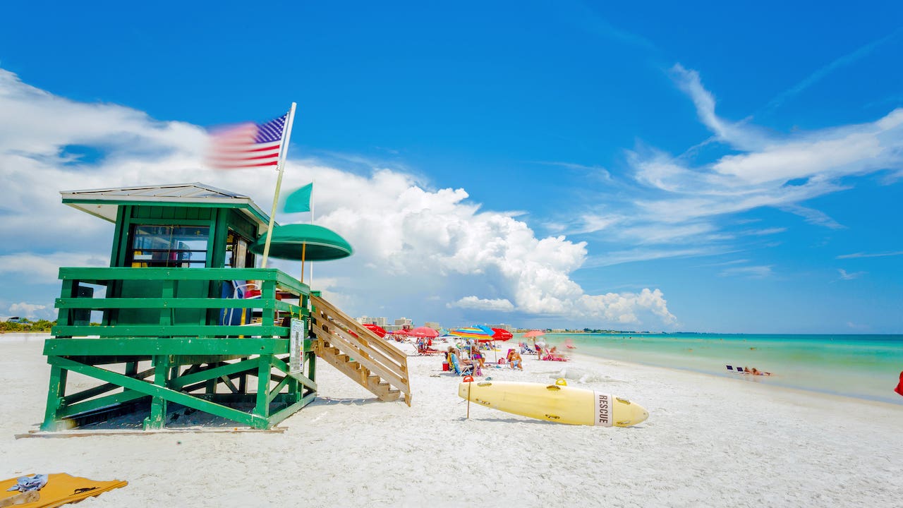 best places to live florida - Siesta Key beach in Sarasota